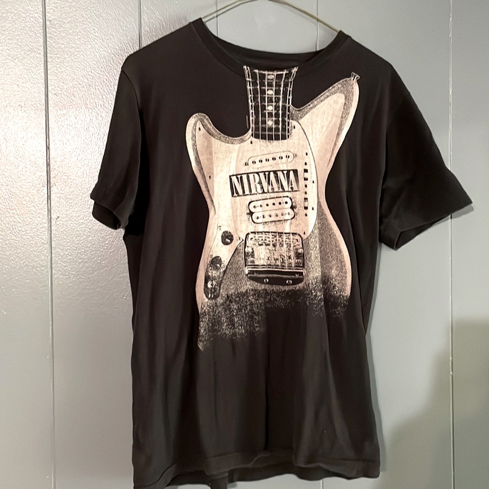 Nirvana tee